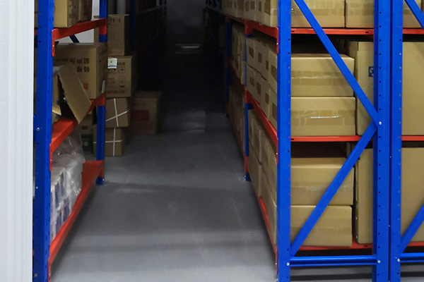 安陽鼎諾生產(chǎn)閣樓式貨架安裝驗(yàn)收完畢